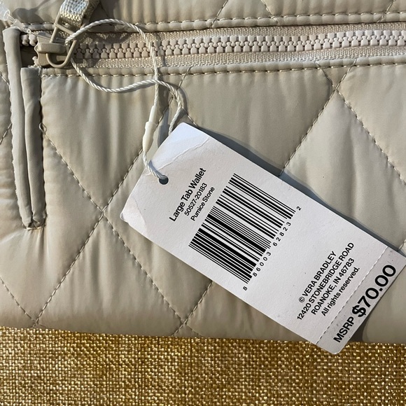 Vera Bradley Cream Quilted Women's wallet nwt retail $70 - Picture 4 of 4